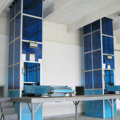 提升輸送機(jī)