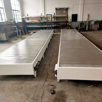 鏈板輸送機
